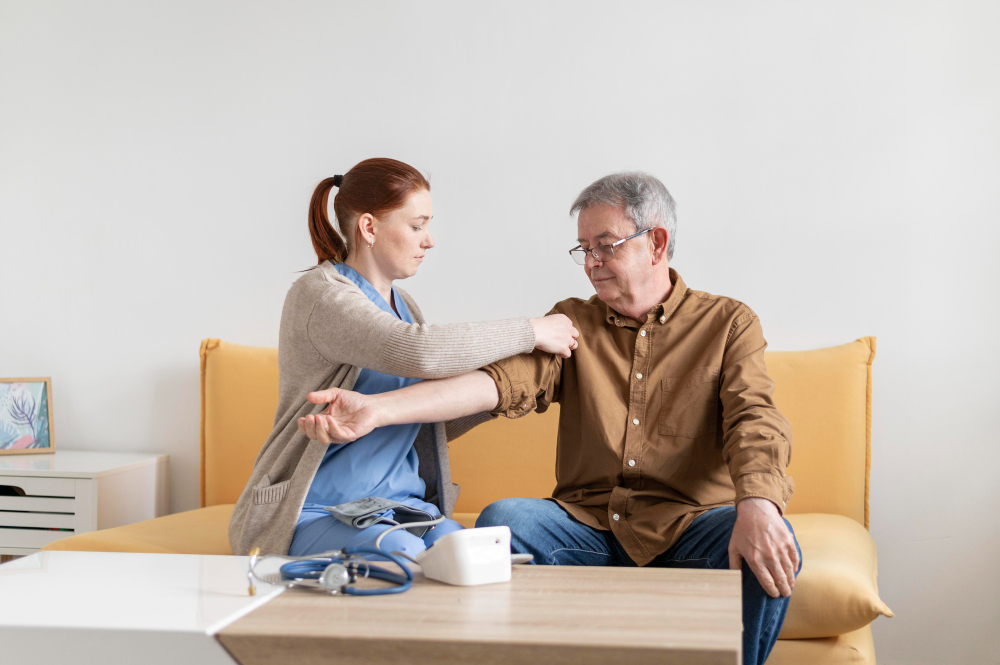 Empower Your Loved Elder: Explore Pranyaas’ Comprehensive Companion Care Service
